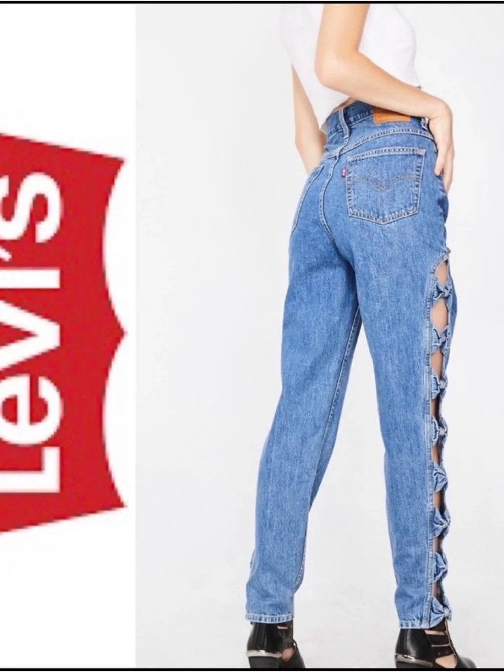 Levi's Side Bow Crop Mom Jeans - Picture 2 of 7